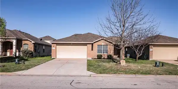 908 Starlight Drive
