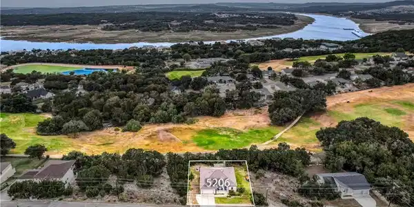 5206 Arrowhead Drive