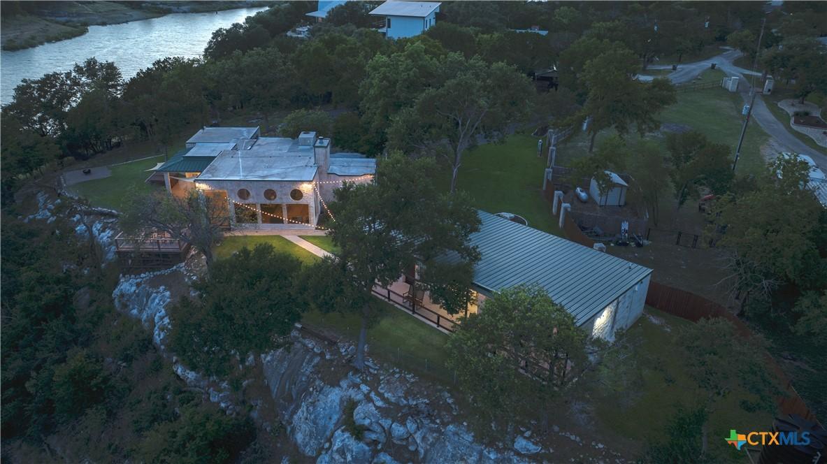 Image 1: The whole lakeview point