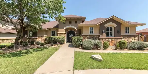 1160 Mescalero Trail