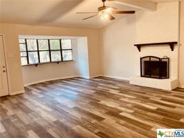 4216 Lakecliff Drive