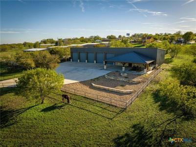 148 Lakecreek Drive