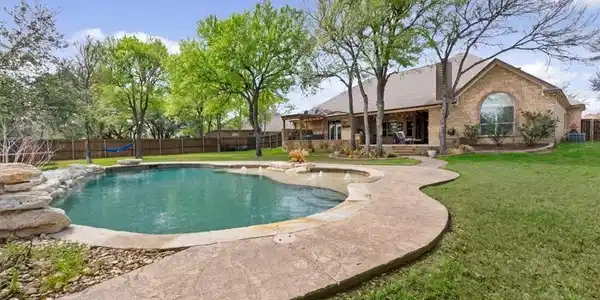 3311 Breakers Cove