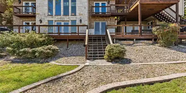 3343 Bob White Lane