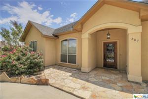 207 Meadowlark Lane