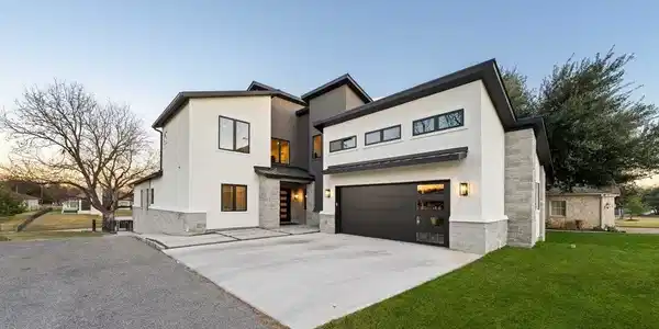 300 Bridgepoint Drive