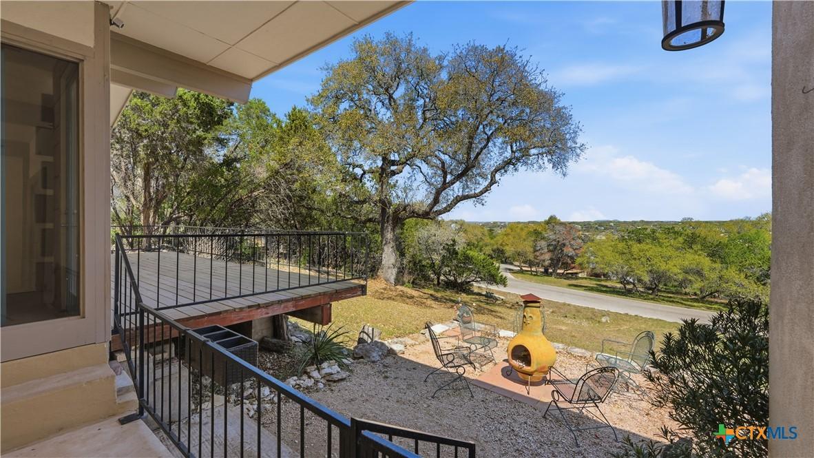 Image 4: carport view