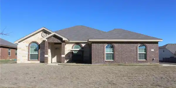 409 W Gemini Lane