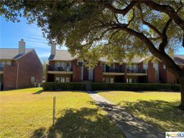 547 Woodlake Drive