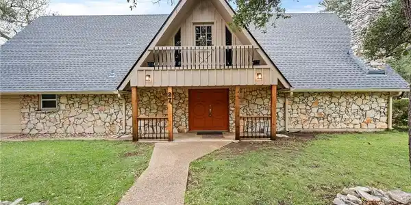 27 Bluebonnet Loop