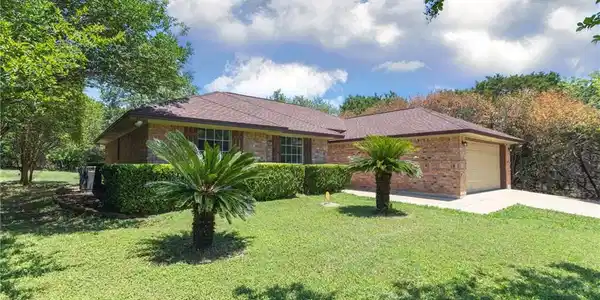 5418 Denmans Loop