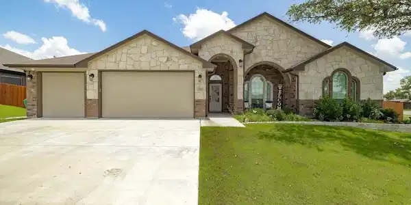 3306 Long Fellow Drive