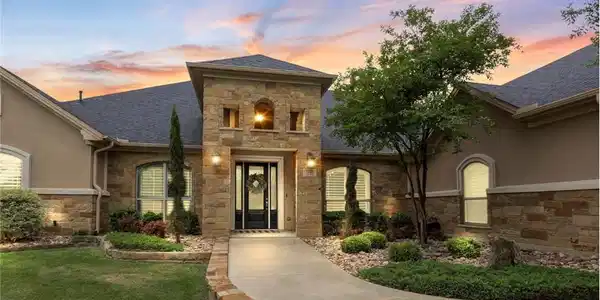 12007 Lago Terra Boulevard