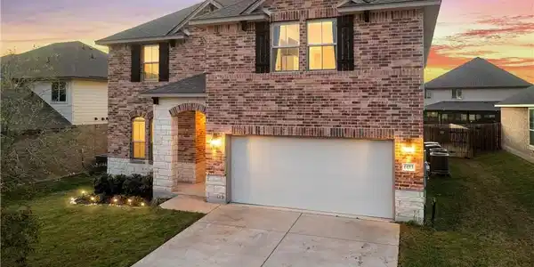 6113 Lavaca Drive