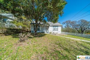 112 Old San Antonio Road