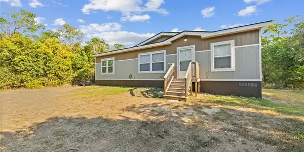 13 W Berry Court