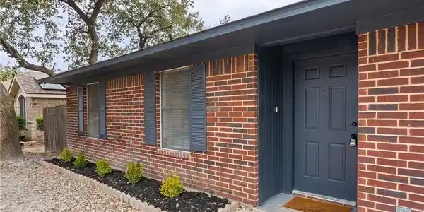 34 Golden Poppy Loop