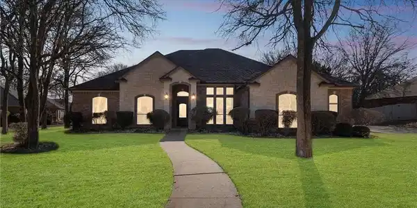 3402 Spinnaker Lane