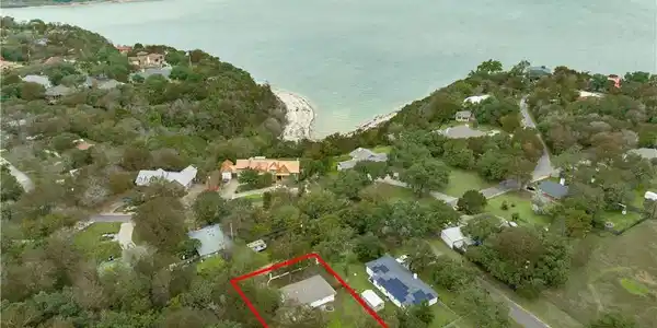 3711 Lookout Drive