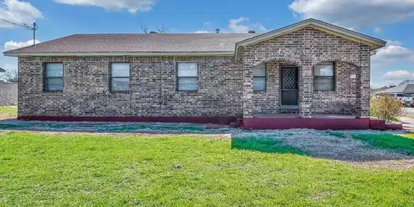 1010 Squire