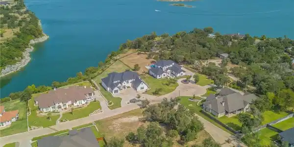 13 Agua Canyon Court