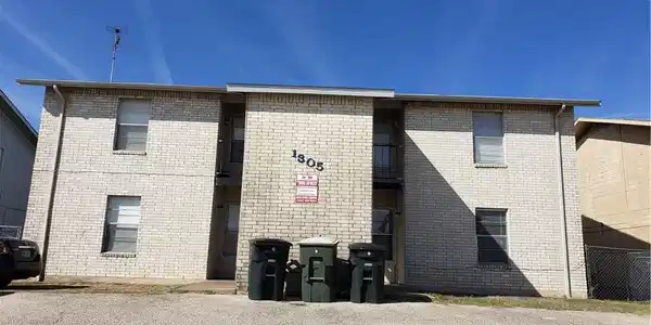 1305 Quail Circle