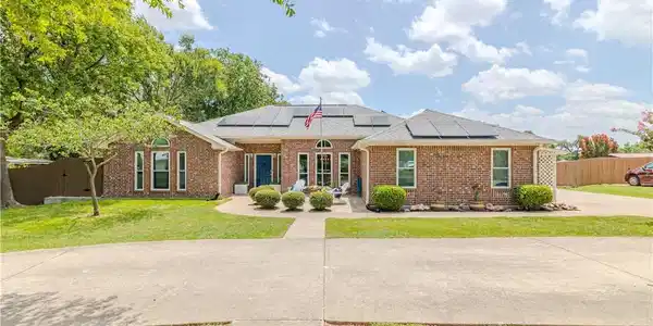 3633 North Drive