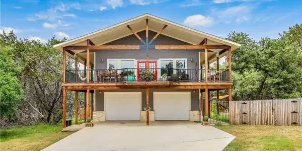 6906 Buckboard Cove