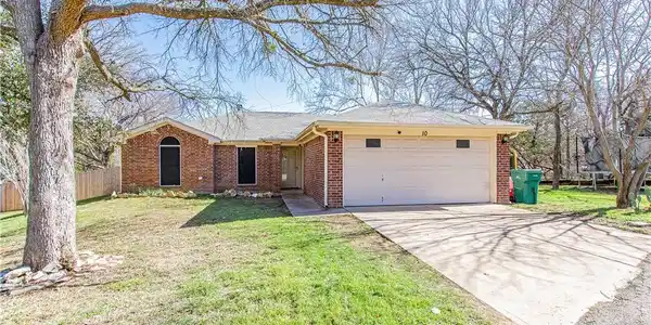 10 E Shawnee Lane