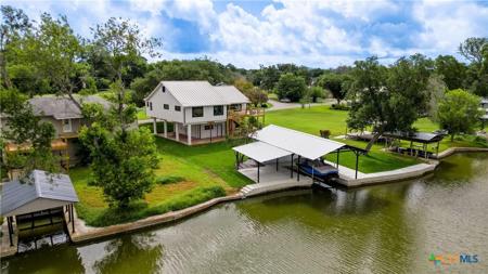 136 Lakeside Drive