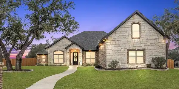 302 Roca Trail