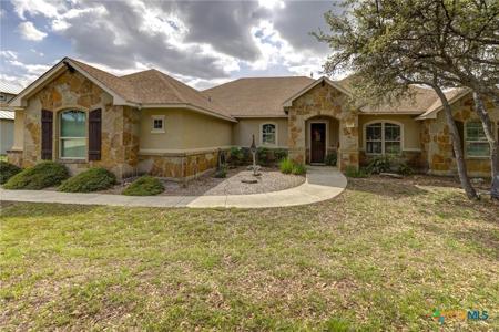 907 Shady Hollow