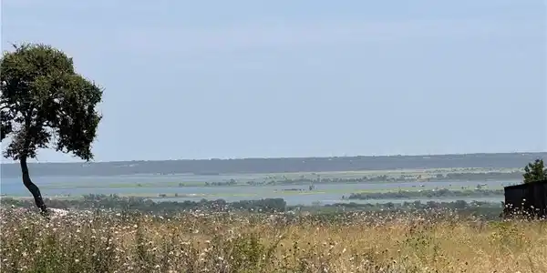 Image 3: Lake View