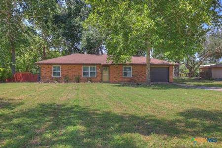 1404 Potthast Drive