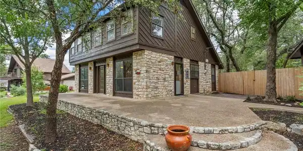 12900 Canyon Trail