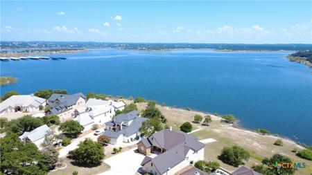 523 Oak Shores Drive