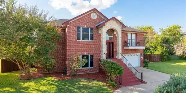 4390 Blue Ridge Drive