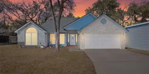 8 Sycamore Court