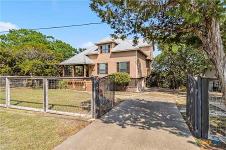 2832 Woodcrest Drive