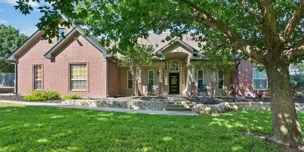 5306 Denmans Loop