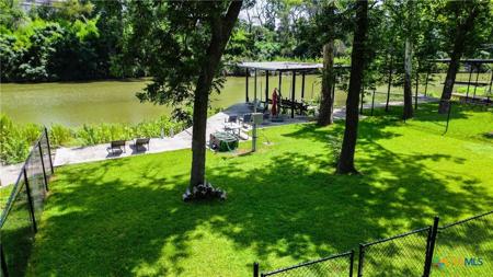 110 Erskine Ferry Road