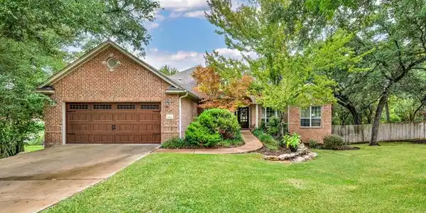 2804 Amber Forest Trail