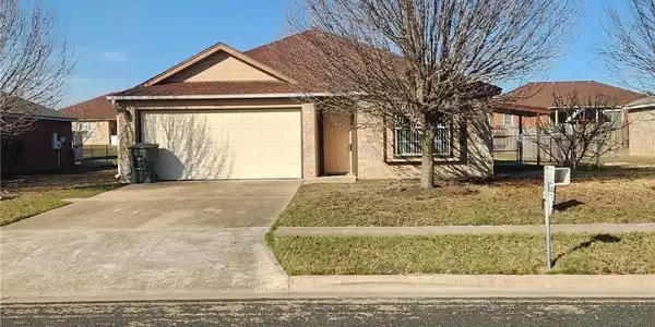 903 James Loop