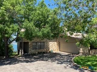 1603 W Lakeside Drive