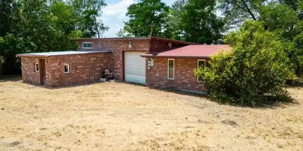 3410 Eagle Point West Ave.