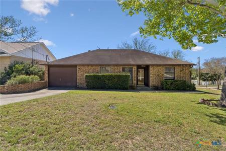 1208 Mooncrest