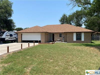 810 Country Club Drive