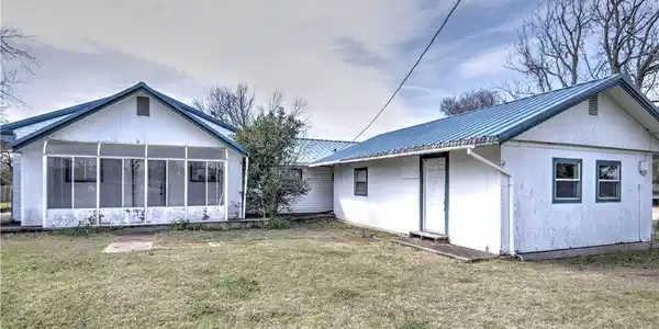 Image 2: Welcome Home!!