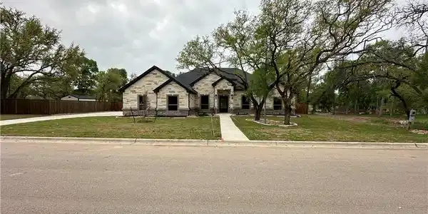 354 Airosa Drive
