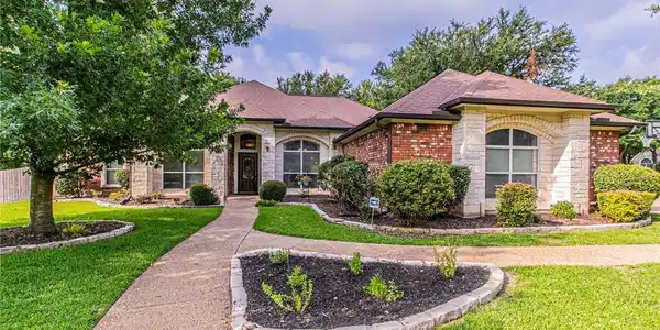 3400 Spinnaker Lane